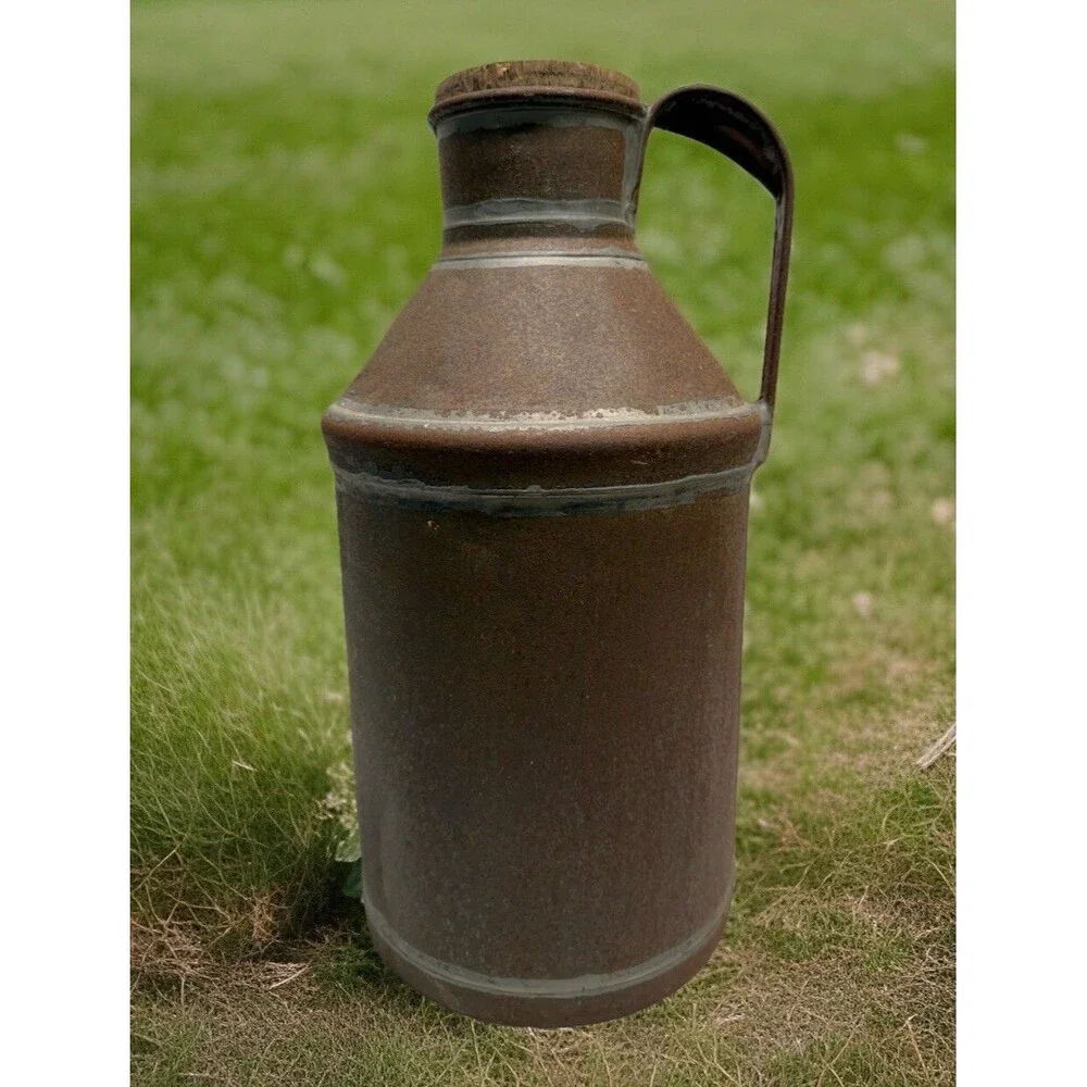Antique early 1900’s metal milk can original wooden stopper farmhouse rustic 17”